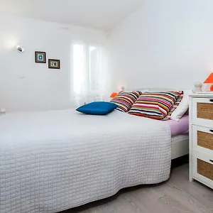 apartman-delfin.in-istria.net/